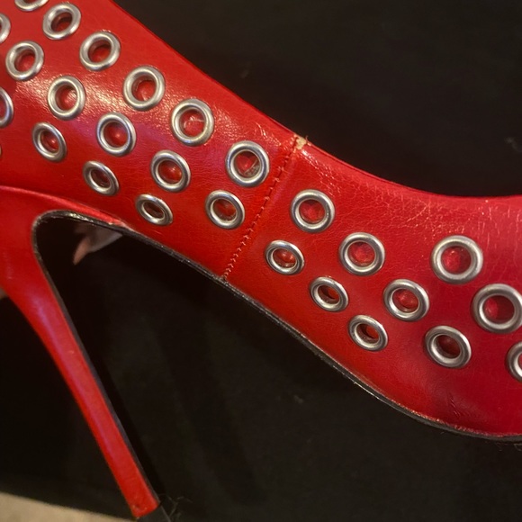 Steve Madden Red Heels with silver embellishments - Picture 4 of 6